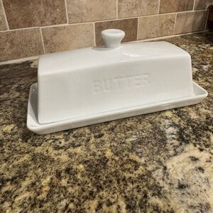 White Ceramic Butter Dish - Classic Kitchen Accessory